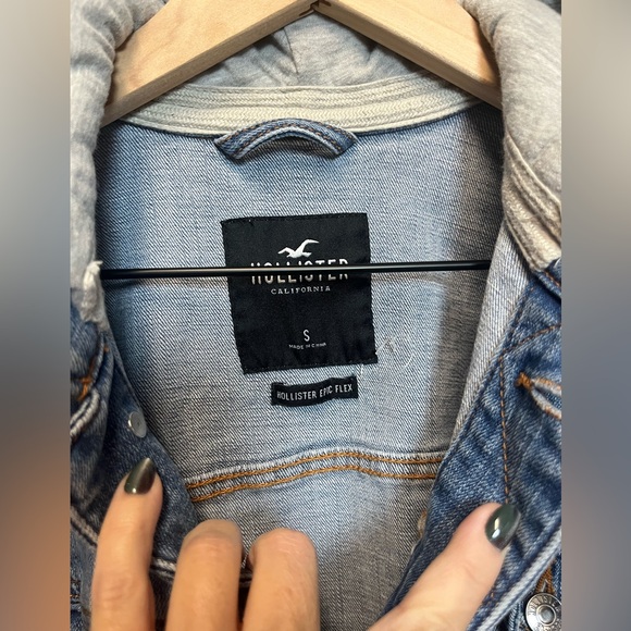 Hollister Epic Flex Denim Hooded Sweatshirt Unisex - Picture 2 of 15